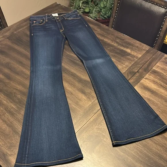 Hudson Flare Jean - Picture 4 of 15